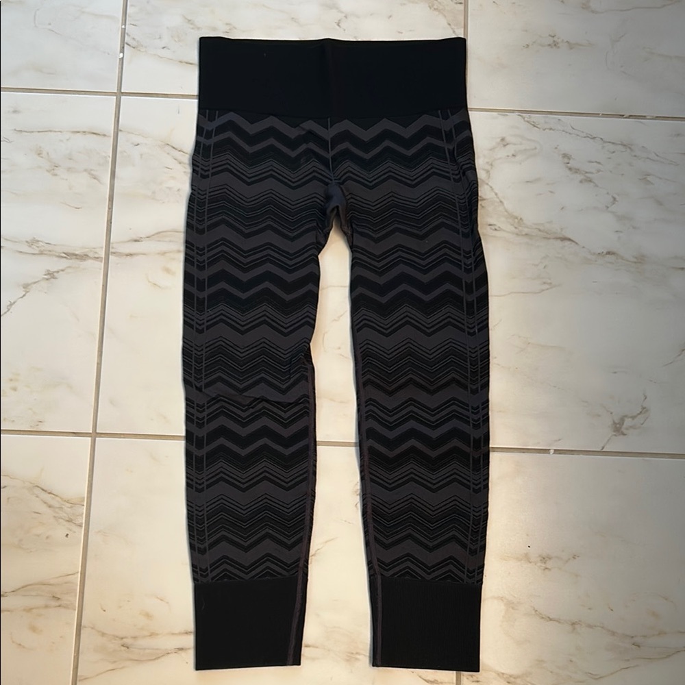 Lululemon knit chevron leggings